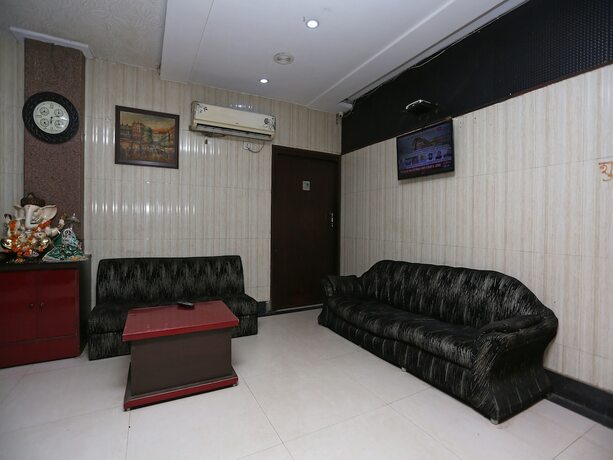 Imagen general del Hotel Oyo 22507 Anjuman. Foto 3