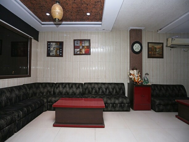Imagen de los interiores del Hotel Oyo 22507 Anjuman. Foto 38