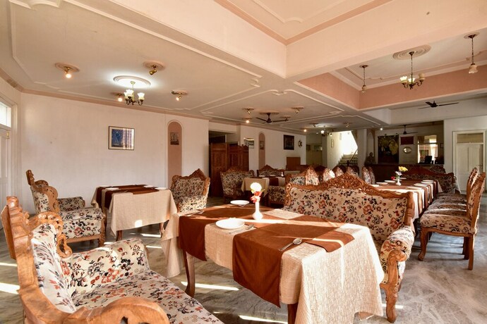 Imagen del bar/restaurante del Hotel Oyo 22586 Mashoo Resorts. Foto 3