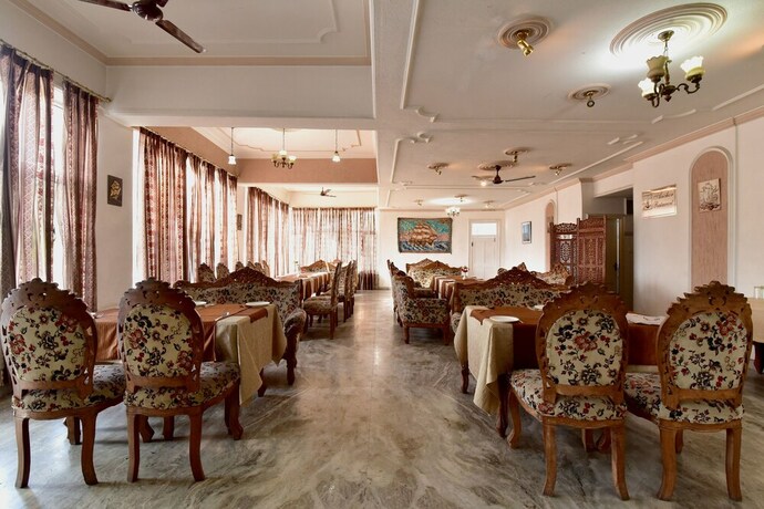 Imagen del bar/restaurante del Hotel Oyo 22586 Mashoo Resorts. Foto 4