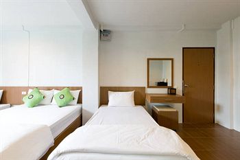 Imagen de la habitación del Hotel Oyo 227 Suchaya House. Foto 2