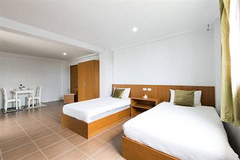 Imagen de la habitación del Hotel Oyo 227 Suchaya House. Foto 13