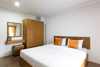 Imagen de la habitación del Hotel Oyo 227 Suchaya House. Foto 16