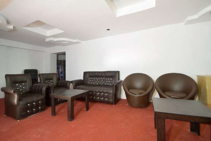 Imagen de los interiores del Hotel Oyo 23296 Quality Time. Foto 19