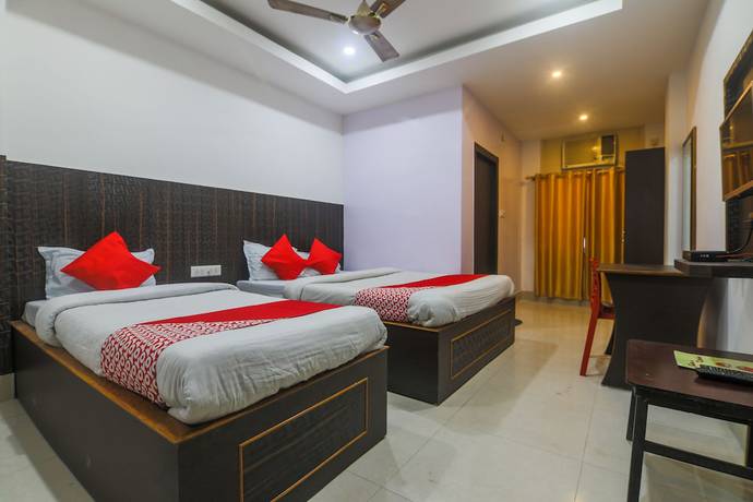 Imagen de la habitación del Hotel Oyo 23304 Shiva. Foto 4