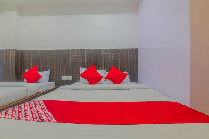Imagen de la habitación del Hotel Oyo 23304 Shiva. Foto 5