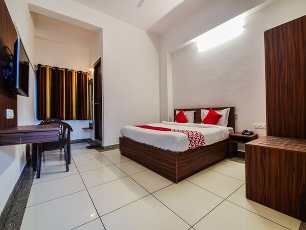 Imagen de la habitación del Hotel Oyo 23381 Sagar Ratna. Foto 28