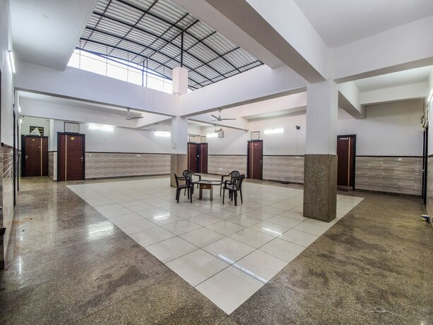 Imagen de los interiores del Hotel Oyo 23381 Sagar Ratna. Foto 35