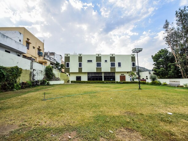 Imagen de los exteriores del Hotel Oyo 23381 Sagar Ratna. Foto 32