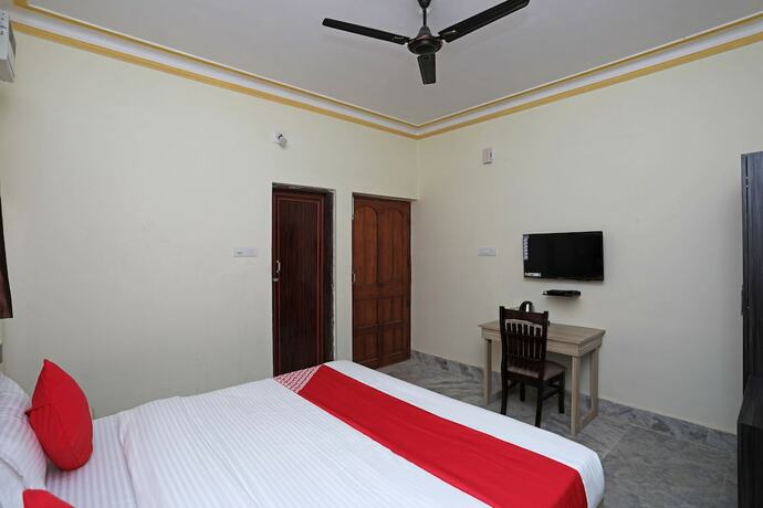 Imagen de la habitación del Hotel Oyo 23382 Sai Gourav Residence. Foto 4