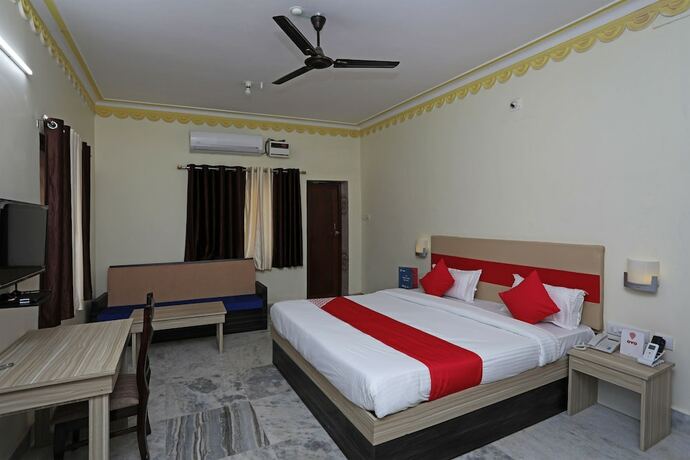 Imagen de la habitación del Hotel Oyo 23382 Sai Gourav Residence. Foto 7