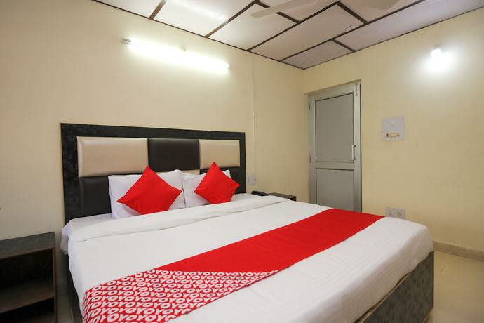 Imagen de la habitación del Hotel Oyo 24525 Country Lodge. Foto 11