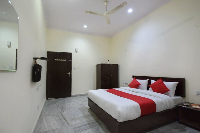 Imagen de la habitación del Hotel Oyo 24936 C-9. Foto 4