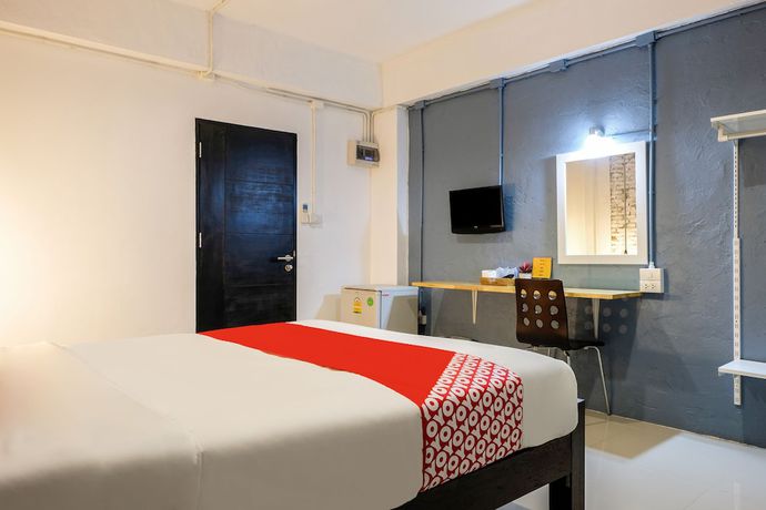 Imagen de la habitación del Hotel Oyo 252 Isleep Guesthouse. Foto 12