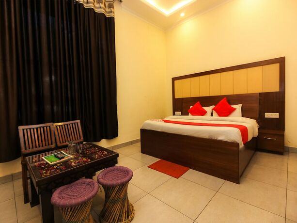 Imagen de la habitación del Hotel Oyo 26596 Ambika. Foto 18