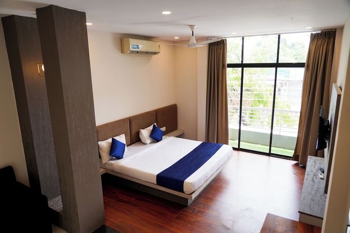 Imagen de la habitación del Hotel Oyo 2942 Suryodaya. Foto 5