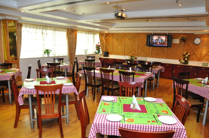 Imagen del bar/restaurante del Hotel Oyo 297 California. Foto 2