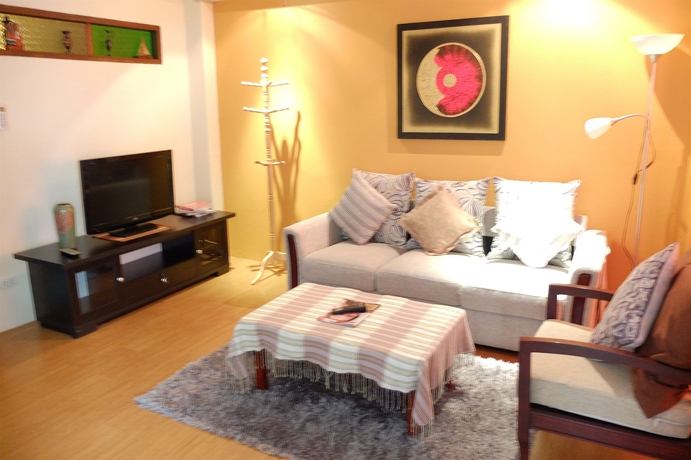 Imagen de la habitación del Hotel Oyo 304 Seven Suns Residence. Foto 5