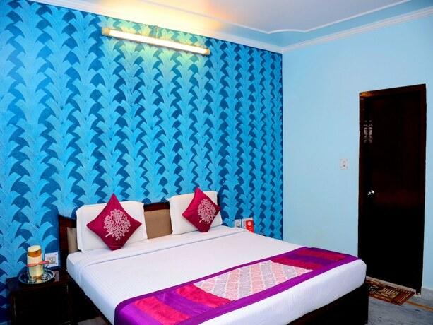Imagen de la habitación del Hotel Oyo 3071 Kamesh Hut. Foto 9