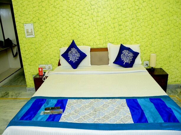 Imagen de la habitación del Hotel Oyo 3071 Kamesh Hut. Foto 11