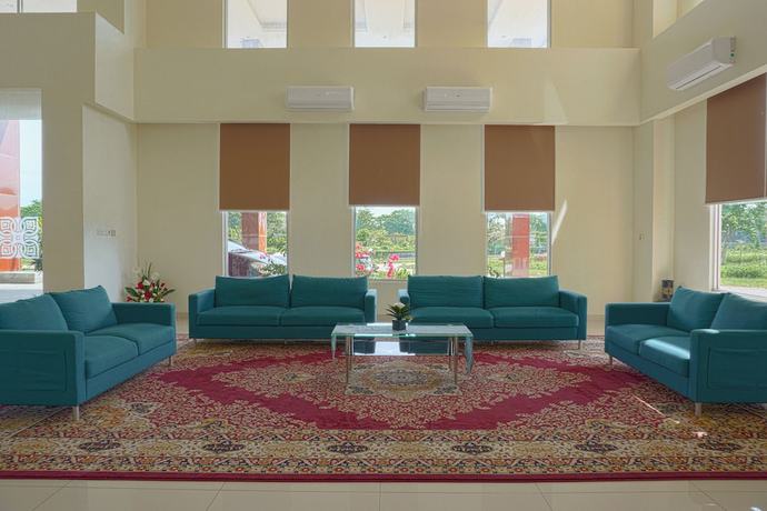 Imagen de los interiores del Hotel Oyo 3269 Grand Sayang Park Makass. Foto 19