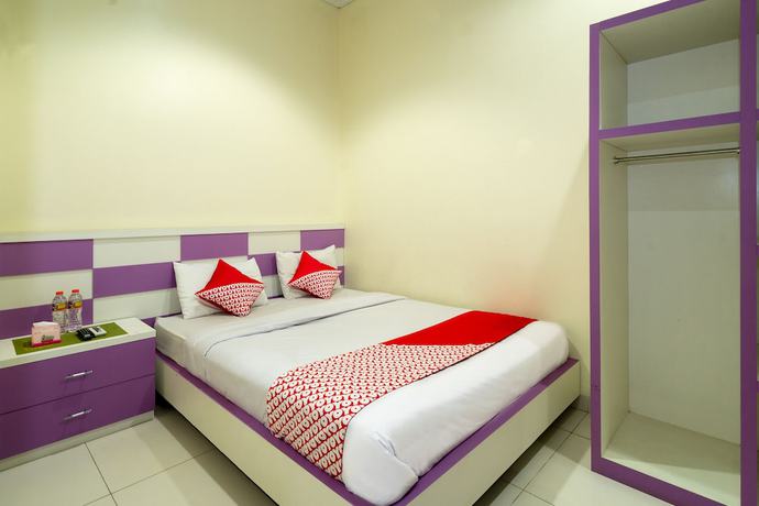Imagen de la habitación del Hotel Oyo 342 De'kayakini. Foto 9