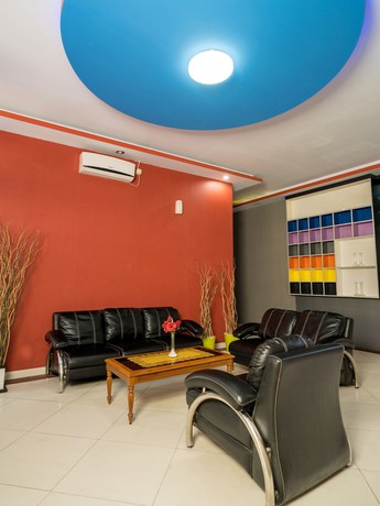 Imagen de los interiores del Hotel Oyo 342 De'kayakini. Foto 19