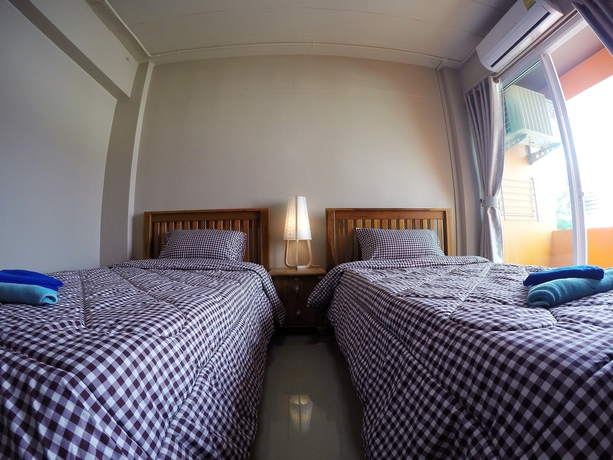 Imagen de la habitación del Hotel Oyo 349 Aroonrung House. Foto 12