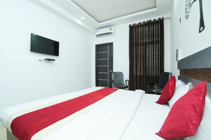 Imagen de la habitación del Hotel Oyo 3603 White Pearl. Foto 4