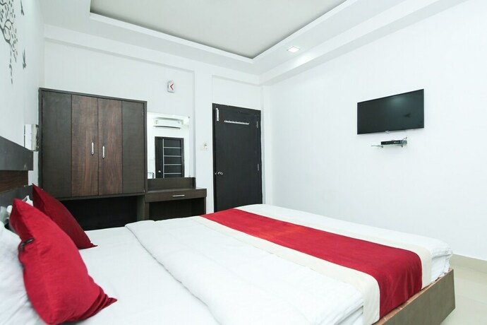 Imagen de la habitación del Hotel Oyo 3603 White Pearl. Foto 14