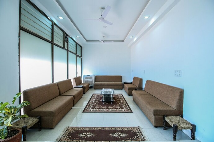 Imagen de los interiores del Hotel Oyo 3603 White Pearl. Foto 20