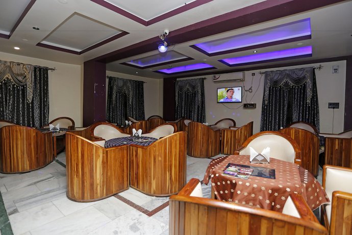 Imagen del bar/restaurante del Hotel Oyo 3616 Knight Inn Shillong. Foto 3