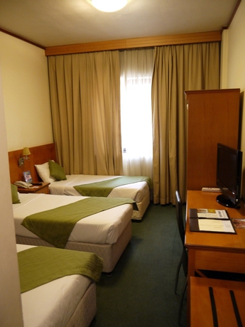 Imagen de la habitación del Hotel Oyo 367 Eureka. Foto 4