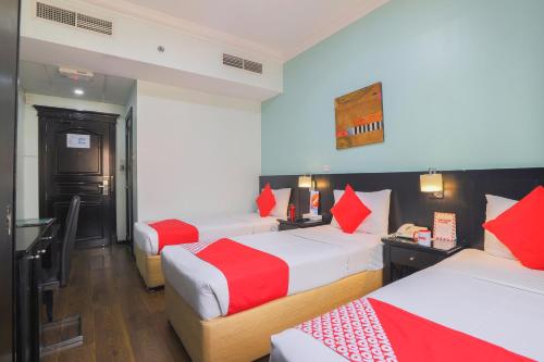 Imagen de la habitación del Hotel Oyo 367 Eureka. Foto 15