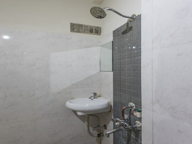 Imagen de la habitación del Hotel Oyo 3689 Sky. Foto 3