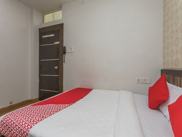 Imagen de la habitación del Hotel Oyo 3689 Sky. Foto 9