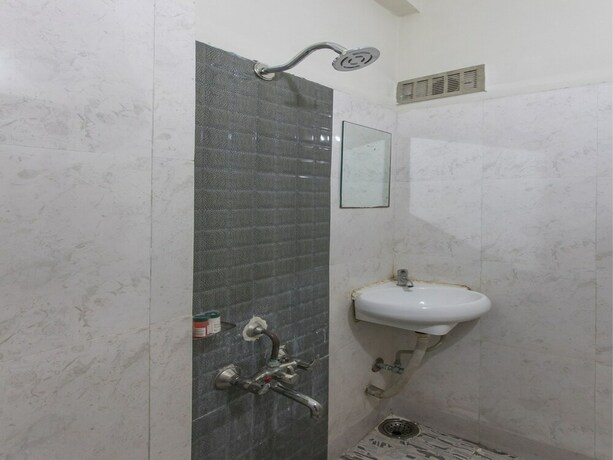 Imagen de la habitación del Hotel Oyo 3689 Sky. Foto 10
