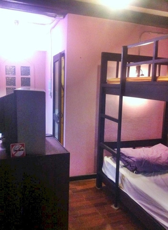 Imagen de la habitación del Hotel Oyo 369 Micasa Guesthouse. Foto 3