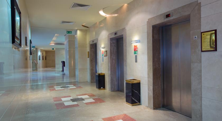 Imagen de los interiores del Hotel Oyo 372 Nawazi Watheer. Foto 13