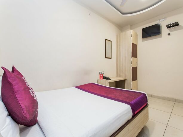 Imagen de la habitación del Hotel Oyo 4042 Mehar Residency. Foto 4