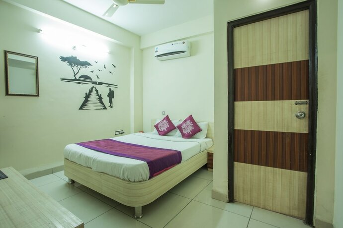Imagen de la habitación del Hotel Oyo 4042 Mehar Residency. Foto 5