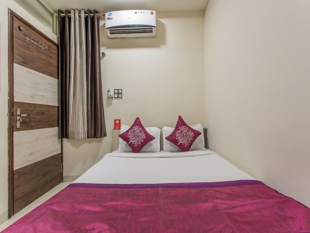 Imagen de la habitación del Hotel Oyo 4042 Mehar Residency. Foto 13