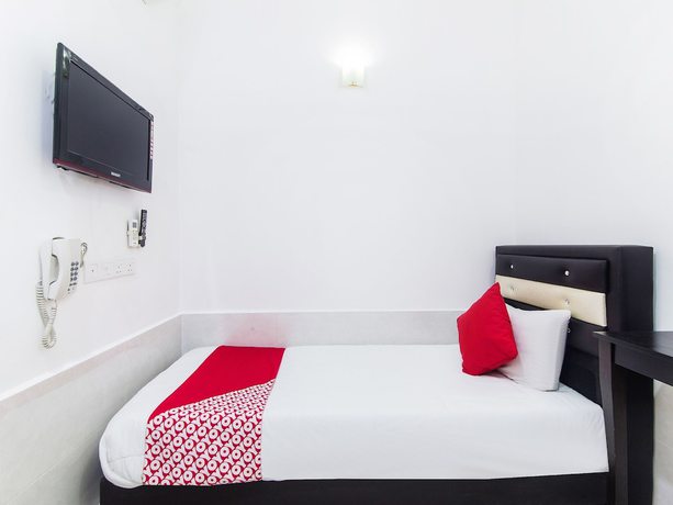 Imagen de la habitación del Hotel Oyo 414 Adiff Palace. Foto 1