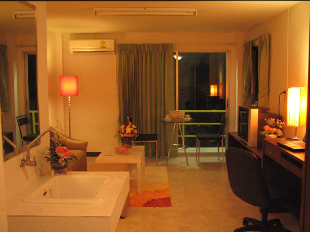 Imagen de la habitación del Hotel Oyo 424 The Room Resort Apartment. Foto 5