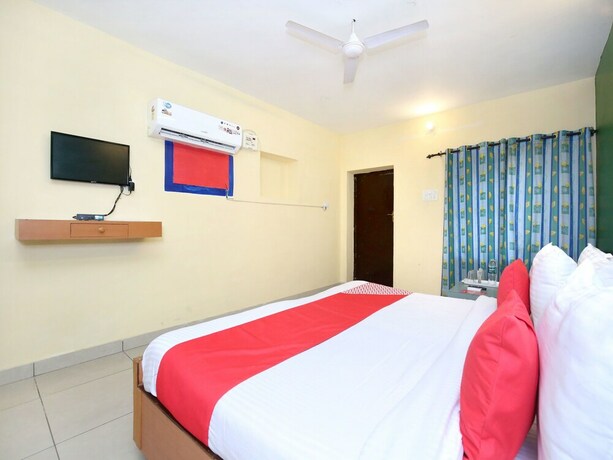 Imagen de la habitación del Hotel Oyo 4256 Rajmahal. Foto 23