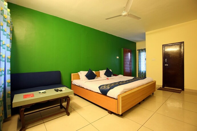 Imagen de la habitación del Hotel Oyo 4256 Rajmahal. Foto 27