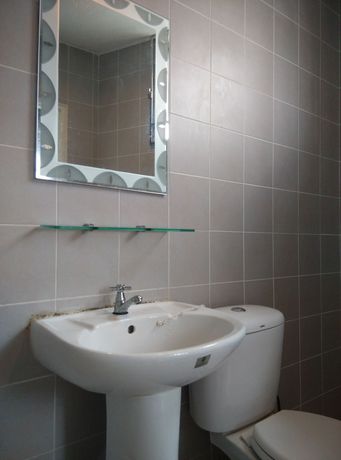 Imagen de la habitación del Hotel Oyo 44034 Furama Lodging House. Foto 13