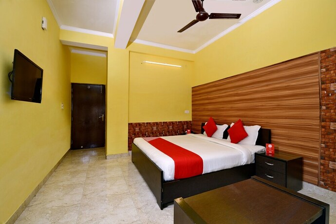Imagen de la habitación del Hotel Oyo 4464 Near Chakrata Road. Foto 23