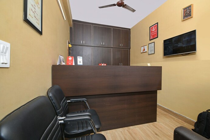 Imagen de los interiores del Hotel Oyo 4464 Near Chakrata Road. Foto 32