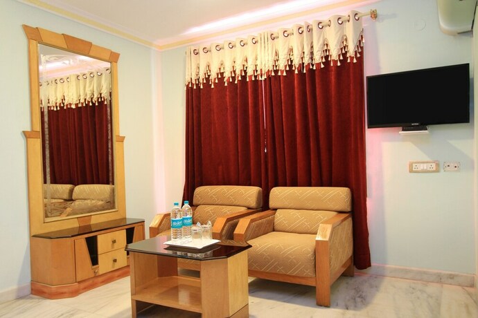 Imagen de la habitación del Hotel Oyo 4531 Pleasant Stay Inn. Foto 3
